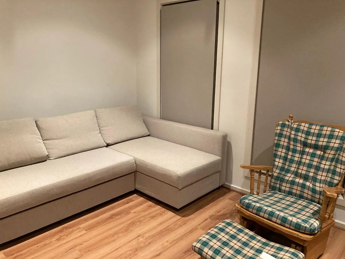 A Nice Room Close To Shopping Centre アデレード ホームステイ